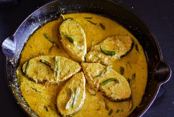 ভিন্ন স্বাদের বাদাম ইলিশ
