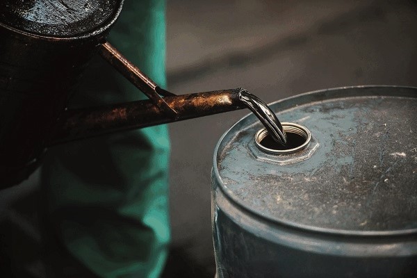দেশে পরিশোধন সম্ভব নয় রাশিয়ার জ্বালানি তেল