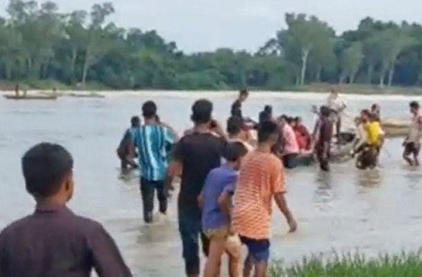 পঞ্চগড়ে নৌকা ডুবিতে ১৬ জনের মৃত্যু