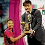 সবার আগে আইফোন কিনতে দুবাই গেলেন ভারতীয় যুবক