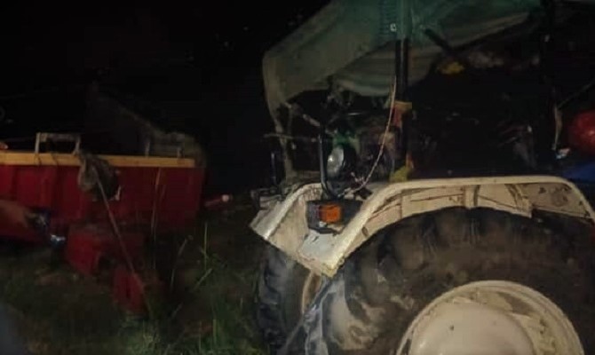 ভারতে তীর্থযাত্রী বোঝাই একটি ট্রাক্টর উল্টে নিহত ২৭