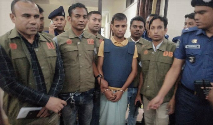 চুরি করতে দেখে ফেলায় সন্তানসহ খালাকে হত্যা