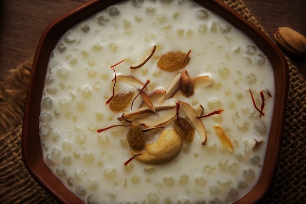 দূর্গাপূজার মিস্টিমুখে সাবুদানার ক্ষীর