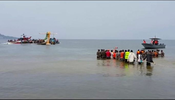 প্লেন বিধ্বস্ত