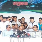 পাকিস্তানে সেনাবাহিনীর গাড়িবহরে আত্মঘাতী হামলায় নিহত ৯