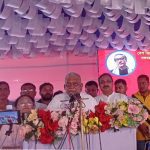 “আইন অনুযায়ী আদালতের নির্দেশ মেনে খালেদা জিয়াকে চিকিৎসা করাতে হবে”