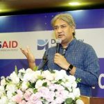 “স্মার্ট বাংলাদেশ বিনির্মাণে জনপ্রতিনিধি ও সরকারী কর্মচারীদের সম্মিলিতভাবে কাজ করতে হবে”