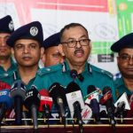 দুর্নীতিকে প্রশ্রয় না দেয়ার কারণেই মানুষ স্বস্তিতে বাড়ি যেতে পারছে: স্বরাষ্ট্র উপদেষ্টা