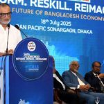 শ্রমিকদের কালো তালিকাভুক্ত করার অধিকার মালিকদের নেই: শ্রম উপদেষ্টা
