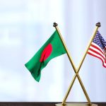 কত দামে বিক্রি হলো ২.৪ কেজি ওজনের বিশাল ইলিশ?