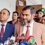 সোনার দামে অভাবনীয় উত্থান-পতন: বিনিয়োগকারীদের মধ্যে উদ্বেগ