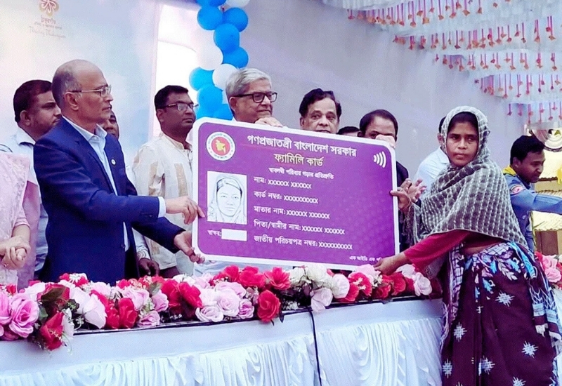 ‘নারীর হাতে শক্তির প্রতীক’, ফ্যামিলি কার্ড দিয়ে ক্ষমতায়নের বার্তা মির্জা ফখরুলের
