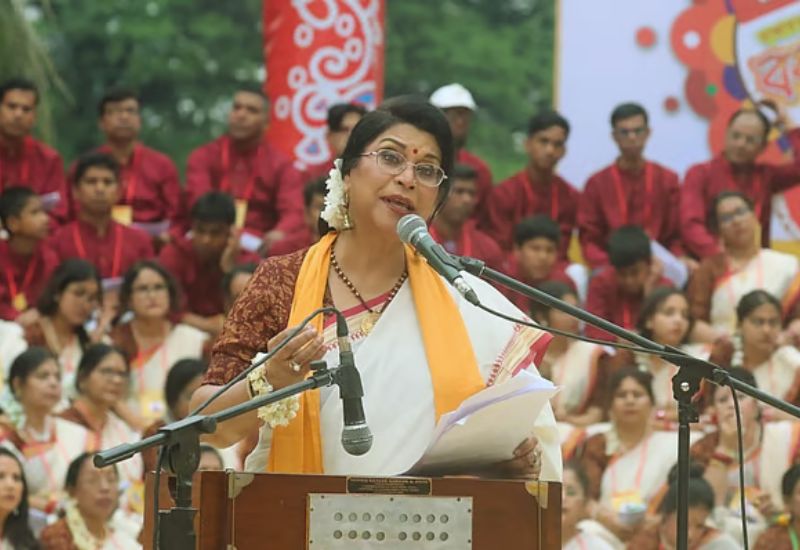 হাজারো কণ্ঠে বর্ষবরণ: রবীন্দ্রসরোবরের ভোরের আলোয় ১৪৩৩-কে আবাহন