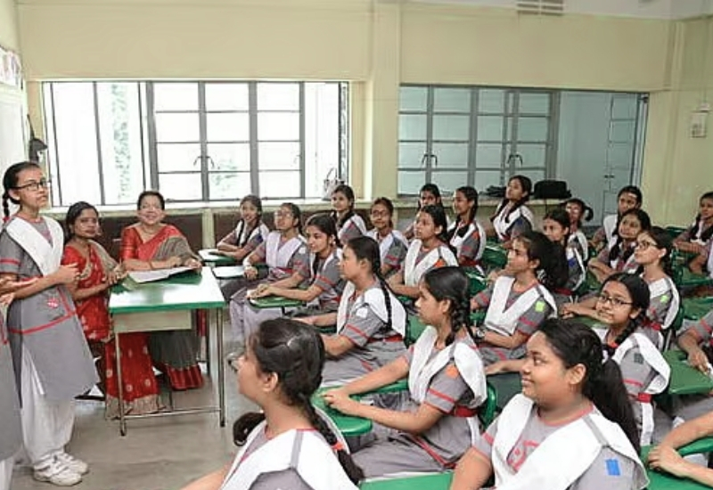 জ্বালানিসংকটে নতুন শিক্ষা কৌশল: চালু হতে পারে ‘ব্লেন্ডেড ক্লাস’ ব্যবস্থা