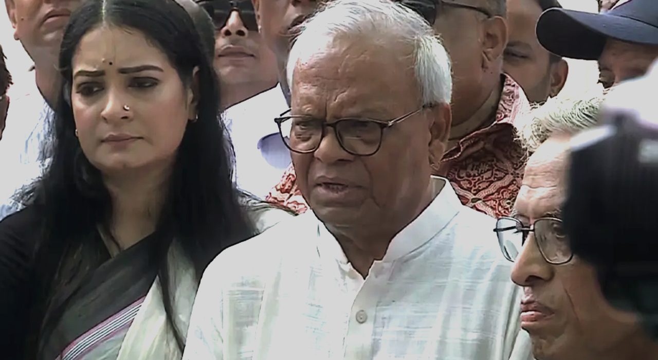 ভারপ্রাপ্ত মহাসচিব ও প্রধানমন্ত্রীর উপদেষ্টা রুহুল কবির রিজভী-010130-NewsEdge24