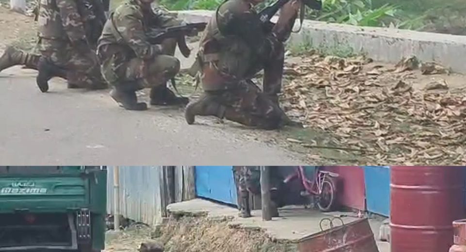 সাজেক ভ্যালির সড়কে সেনাবাহিনীর একশনের দৃশ্য